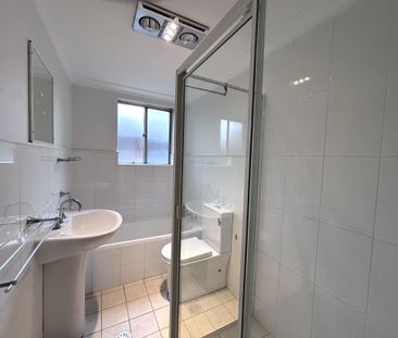 Spacious 2 Bedroom apartment - Photo 5