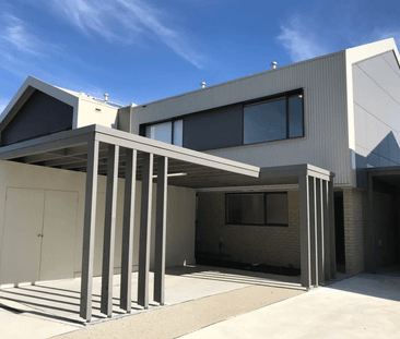 2B1B Boutique Lane, Cranbourne West, Vic 3977 - Photo 2