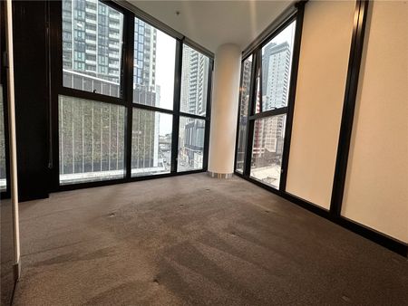 502/33 Clarke Street - Photo 2