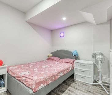 For Lease - 33 Ezra Crescent Unit# Basement, Brampton, Ontario - Photo 5