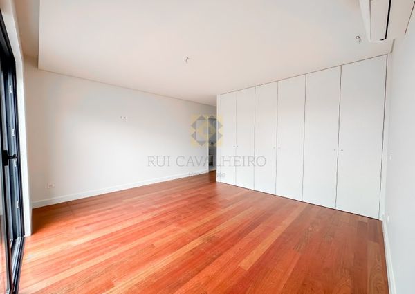 Apartamento T4 em Porto
