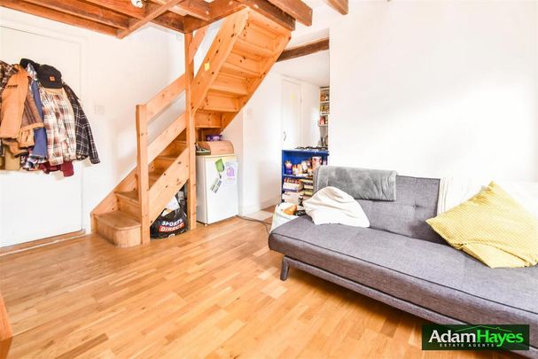 Studio to rent - Photo 1