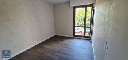 Appartement à louer 4 pièces 78m² - Photo 2