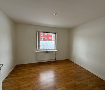 Kungsvägen 104 B – 3 rok (1001) - Photo 1