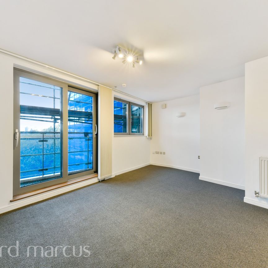 Sumner Road, London - Photo 1