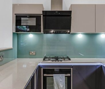 4 Bedroom House To Let - Photo 6