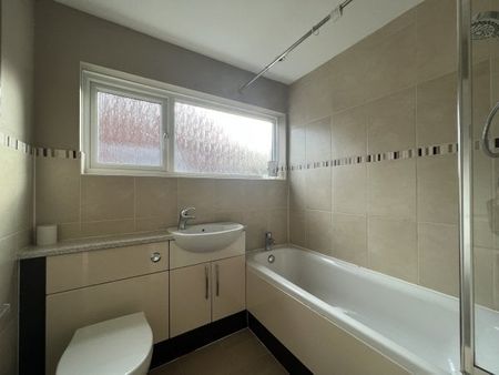 Molescroft way, Tonbridge - Photo 3