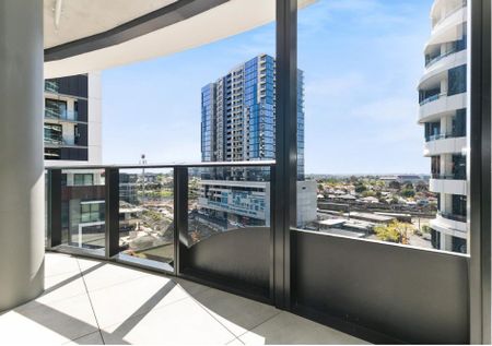 MODERN LIVING – YOUR PERFECT FOOTSCRAY HOME AWAITS - Photo 4