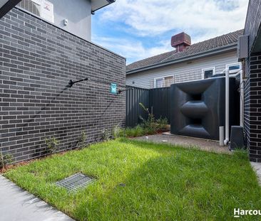 Stunning, Stylish 4-Bedroom Home! - Photo 6