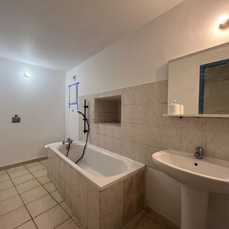 Location Appartement 2 pièces 32m² - Photo 3