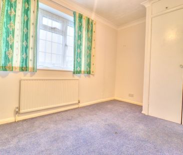 4 bedroom detached house to rent - Photo 3