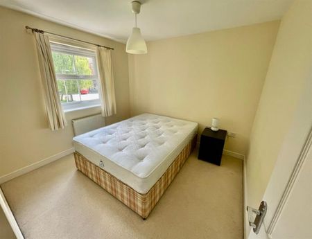 3 Bedroom Semi Detached To Let - Photo 4