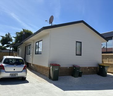 Modern, Fresh & Perfectly Positioned - Photo 3