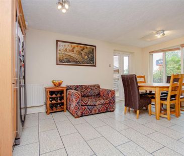 4 bedroom detached house to rent - Photo 6