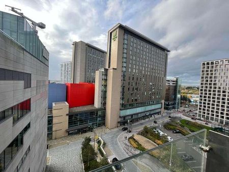 No. Media City Uk, Salford, M50 - Photo 3