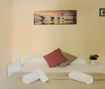 rome, Lazio 00184 - Photo 4