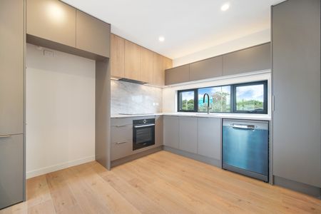 Brand new and close to the beach - Photo 2