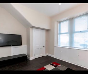 4 Bed Semi-Detached House, Skene Square, AB25 - Photo 6