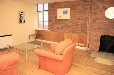 Chester Road Hulme, Manchester, M16 - Photo 3