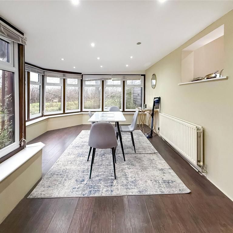 2 bedroom bungalow to rent - Photo 1