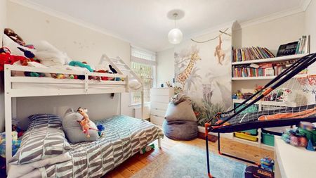 Two Bedroom With Private Garden Flat - Photo 5