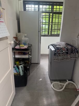 1 Bedroom HDB_TWO_ROOM at Bukit Merah - Photo 1