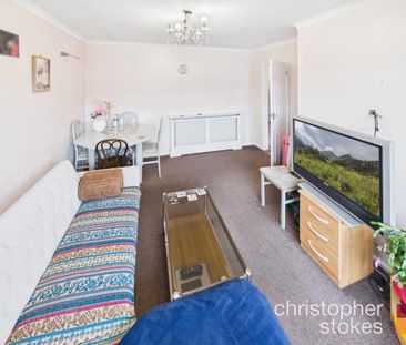 2 bedroom maisonette to rent - Photo 2