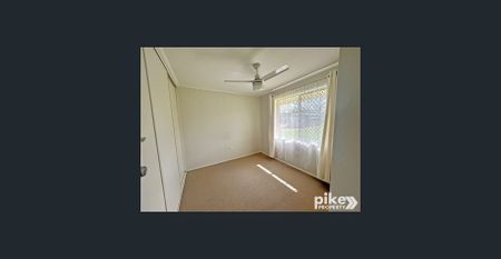 Lovely Home with Sunroom - Photo 2