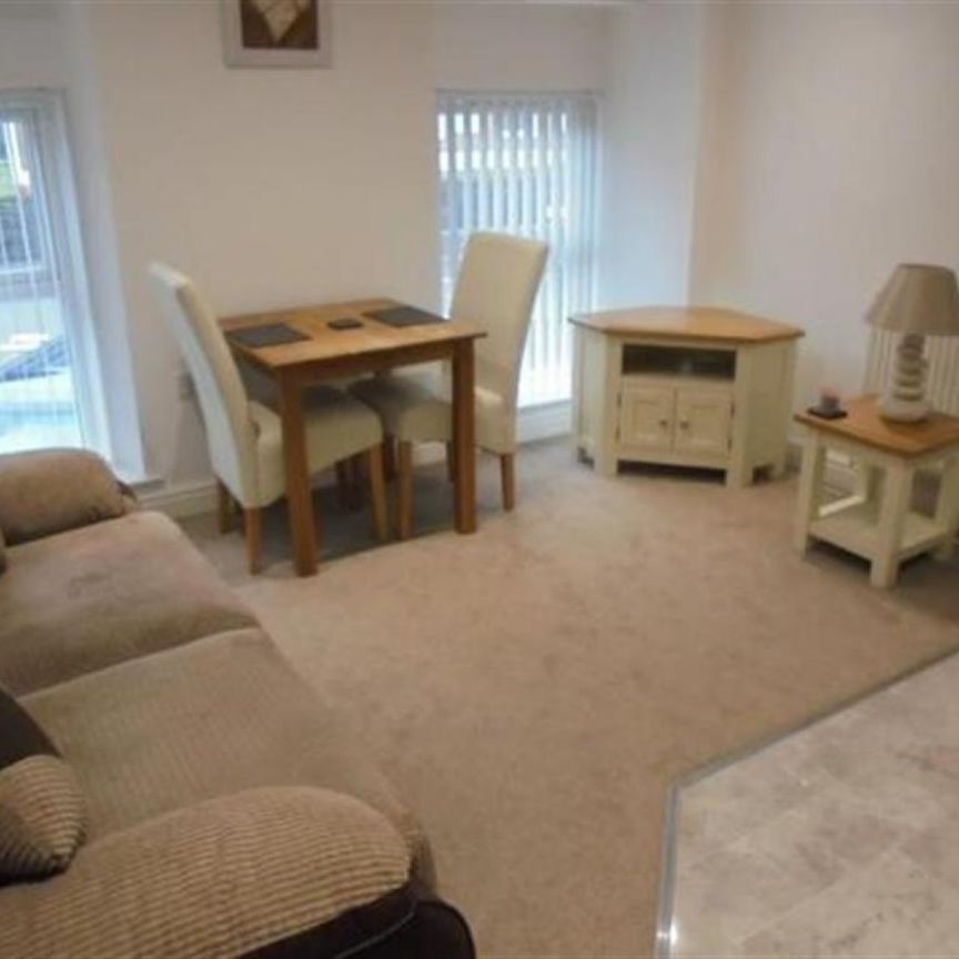 1 bedroom Flat To Let - Photo 1