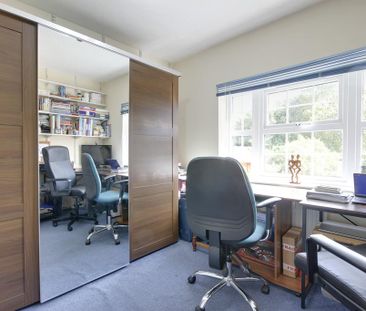 4 bedroom detached house to rent - Photo 1