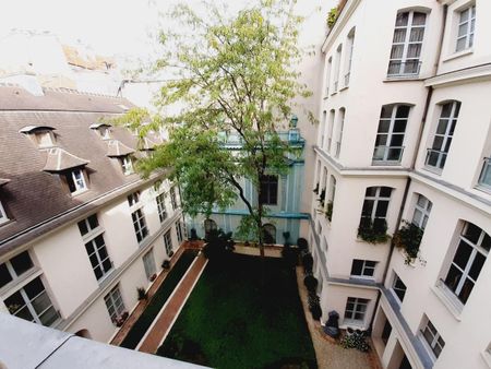 Paris IV rue des Guillemites - 2 Pièces avec PARKING en sus 129 - Photo 4