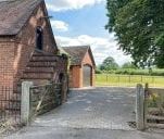 2 bedroom barn to rent - Photo 6