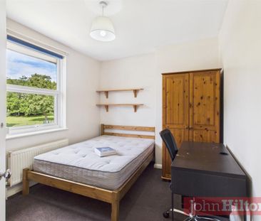 The Highway, Brighton - Photo 4