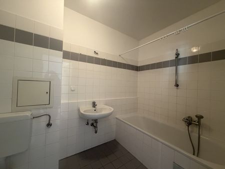 Kompakte 2- Zimmer Altbauwohnung | befristet | ab sofort - Photo 4