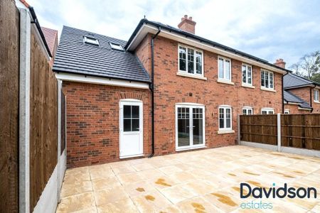 3 bedroom semi-detached house to rent - Photo 5