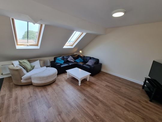 4 Bed Student Accommodation - Photo 1