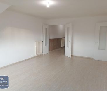 Location Appartement 3 pièces 80m² ST NAZAIRE 44600 - Photo 2