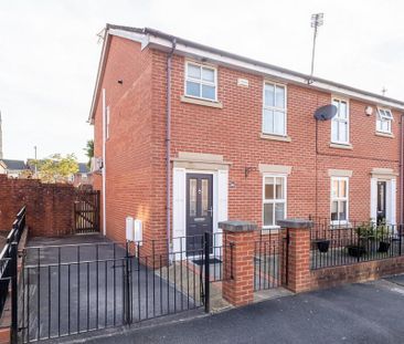 3 bedroom semi-detached house to rent - Photo 5