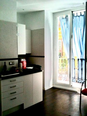 Apartamento de alquiler en Sol - Photo 5
