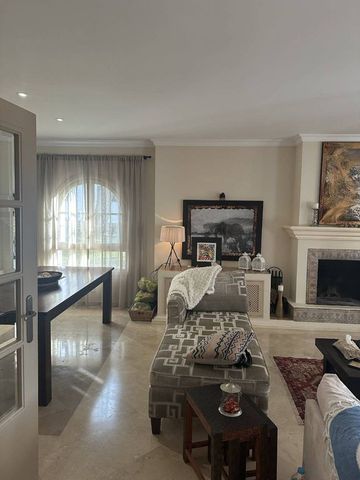 Luxury Apartment for rent in Nueva Andalucia, Andalusia - Photo 4