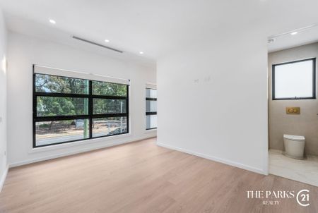 Brand New Family Brick Home ! - Photo 2