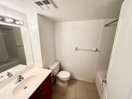 For Lease - 17 Barberry Place Unit# 2106, Toronto, Ontario - Photo 5