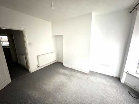 2 bedroom terraced house to rent - Photo 3