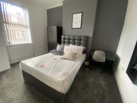 Esher Road, Liverpool - Photo 5