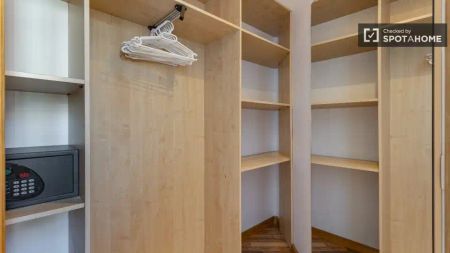 Piso de alquiler en Sagrada Família - Photo 3