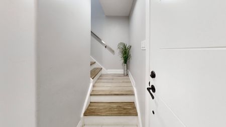 For Lease - 251 Mcconvey Drive Unit# Main, Richmond Hill, Ontario - Photo 5