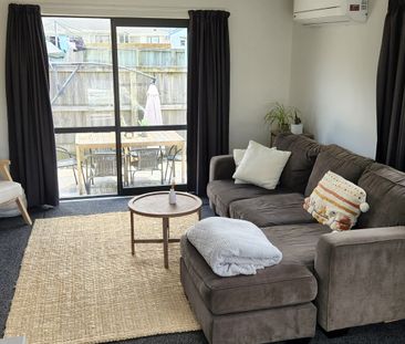 Moderm two bedroom home - Photo 1