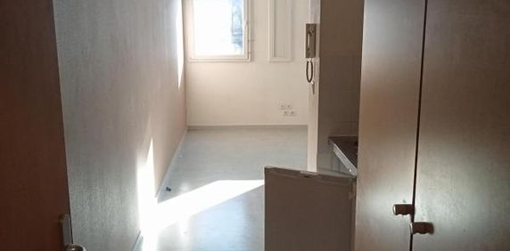 Appartement - T1 - BELLIGNAT - Photo 2