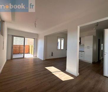 Location Appartement 4 pièces 67m² SETE 34200 - Photo 2
