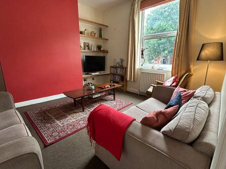 6 bedroom student home in Leeds. £130 pp/pw – BILLS INCLUDED - Photo 2